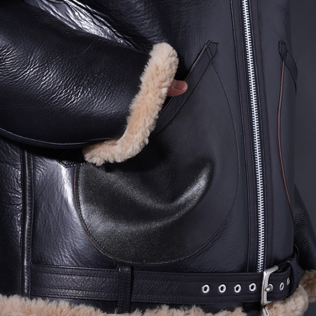 OC5301 /「THIRTEEN CROWS - MOUTON FLIGHT JACKET / BLACK」ムートン