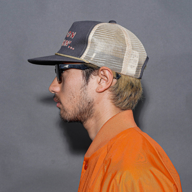 WEIRDO ブラック トラッカーキャップ WRD61G02 /「KEEP ON TRUCKIN' - TRUCKER CAP / BLACK」トラッカーキャップ