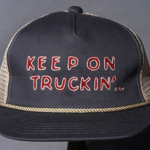 WRD61G02 /「KEEP ON TRUCKIN' - TRUCKER CAP / BLACK」トラッカーキャップ