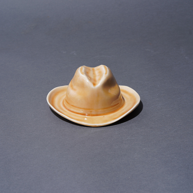 BLACKBOOTS CERAMICS×AMERICAN WANNABE /「TRADE MARK HAT ASHTRAY」 灰皿