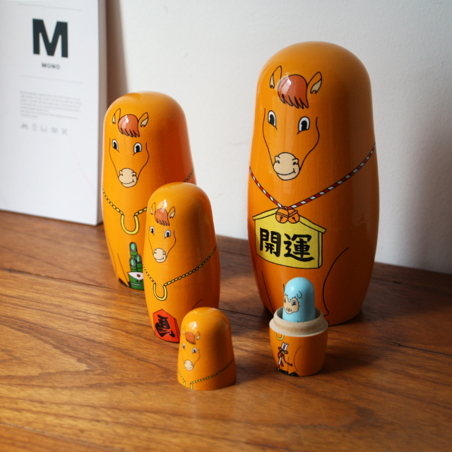 MIDORI KOMATSU ミドリコマツ / 「Happy New Horse」 ホースマトリョーシカ