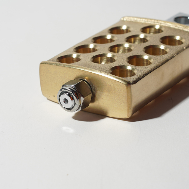 全国どこでも送料無料！ HWZN.MFG.Co./ハウゼンエムエフジー「Drilled Kick Pedal フラットペダル