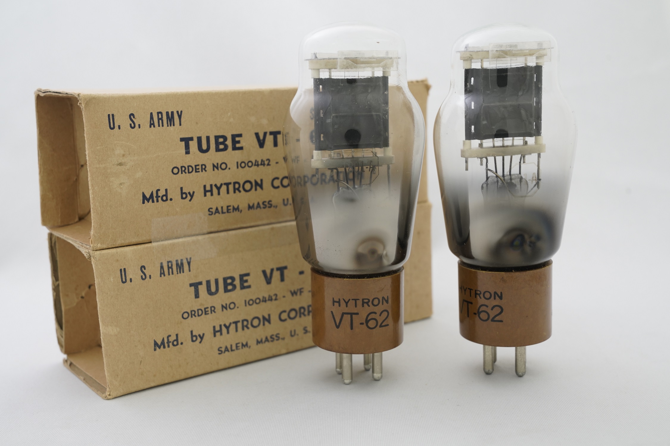 VT62　HYTRON マッチドペア