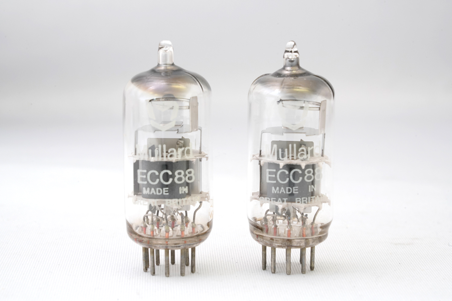 ECC88 Mullard 2本1組