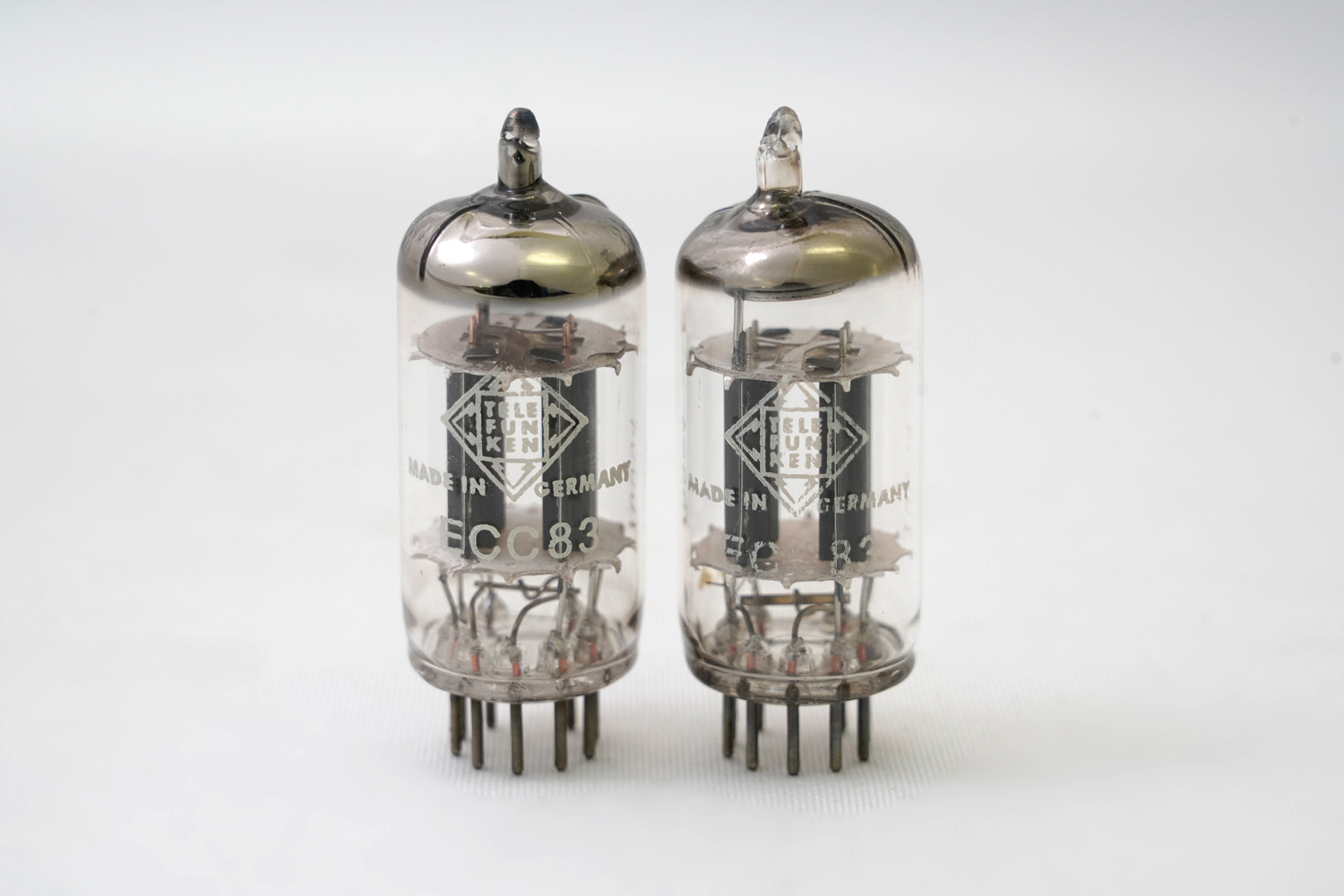 ECC83 TELEFUNKEN 2本1組