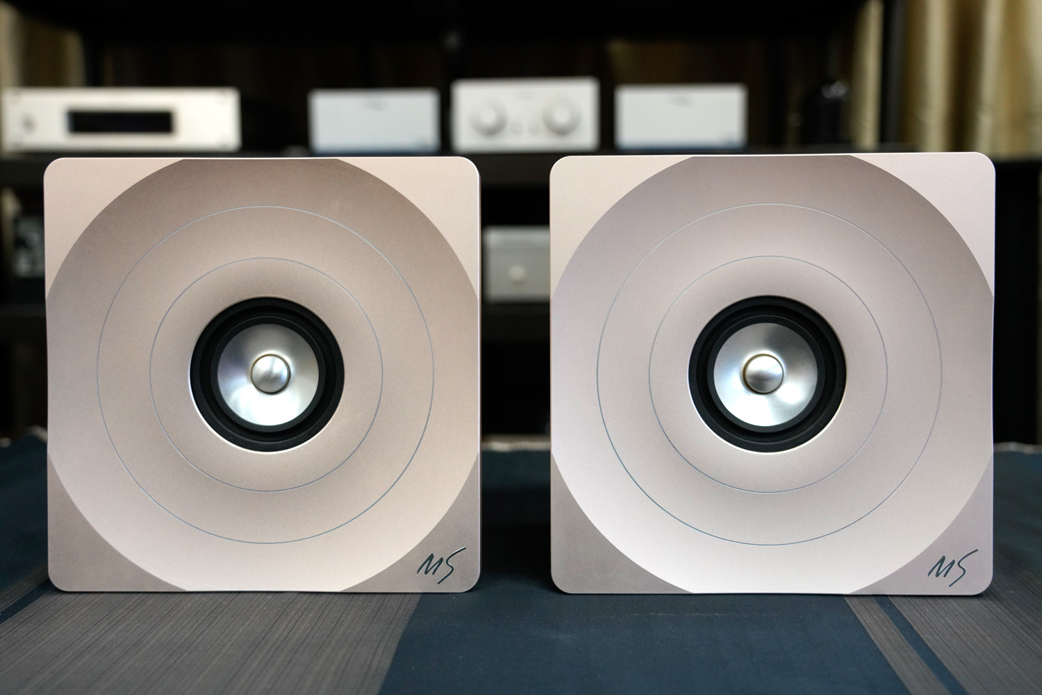 【展示品販売】Markaudio Tozzi Two/ローズアロイ ペア
