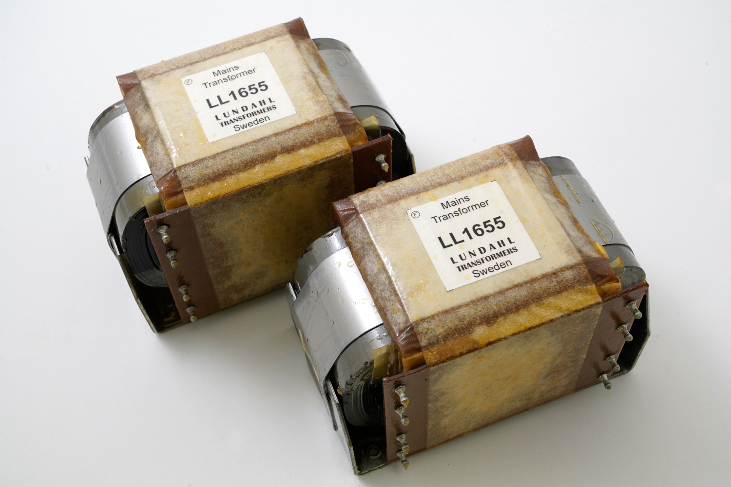 【中古】LL1655 ルンダール LUNDAHL 電源アイソレーショントランス 2台セット