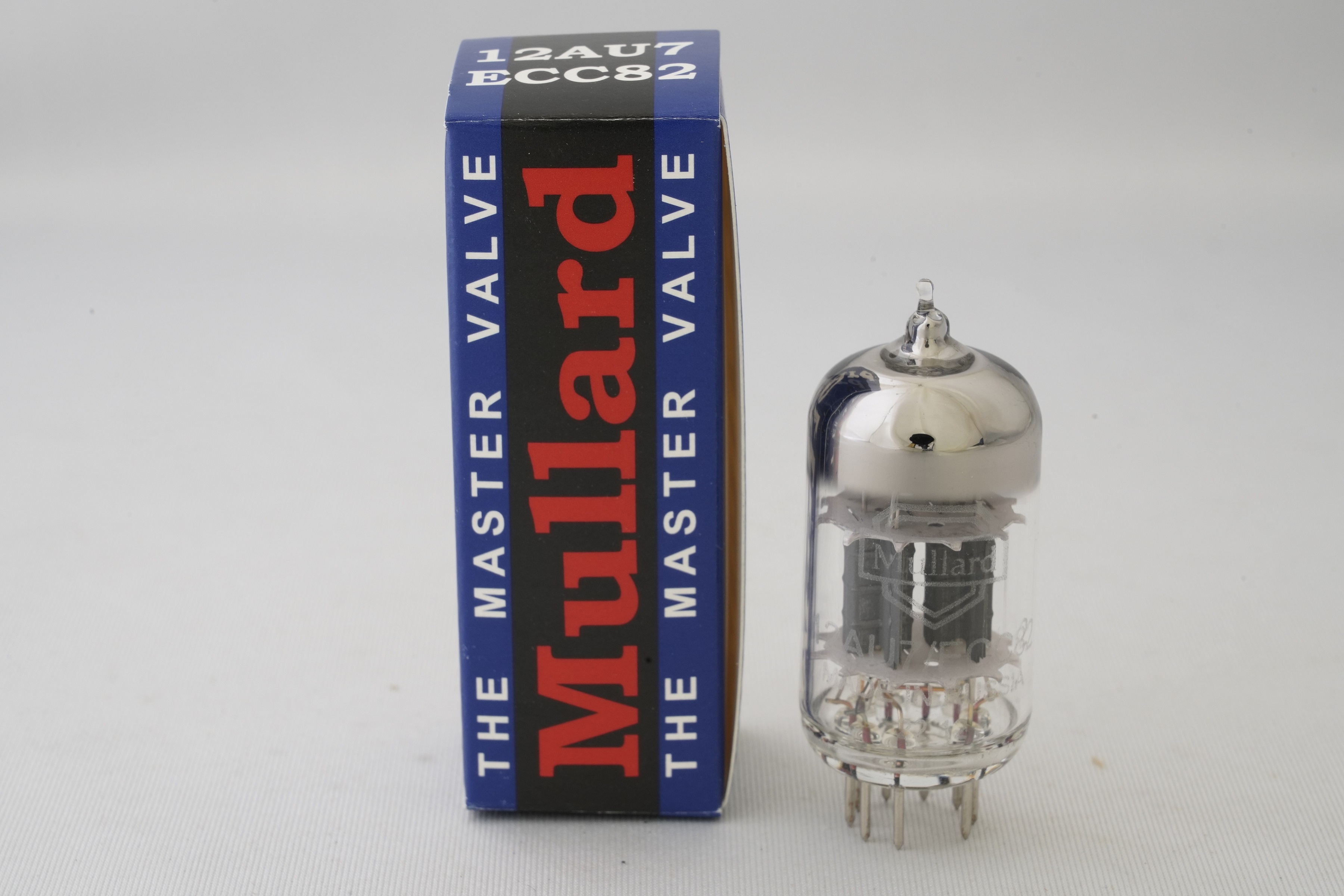 12AU7/ECC82 Mullard　(MADE IN RUSSIA)