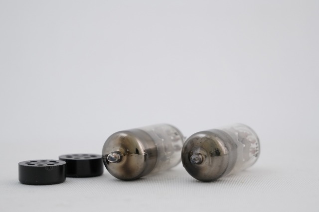 6J4/CV5311 Mullard 2本1組