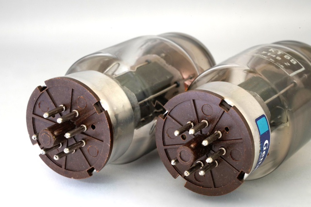 Genalex KT88 （England） Genalex KT88 （England） Genalex KT88 Tubes Pair Made in England