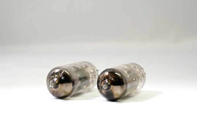 ECC83 Mullard 2本1組