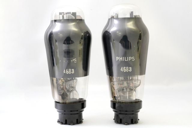 4683 PHILIPS マッチドペア