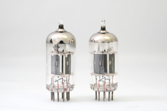 【レアビンテージ】マッチドペア真空管 シーメンス siemens ecc83④ Yahoo!オークション -「siemens ecc83」の落札相場・落札価格