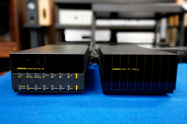 【中古】Meridian CD207 CDプレイヤー+コントロールアンプ
