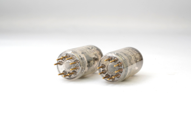 E88CC MINIWATT PHLIPS 2本1組