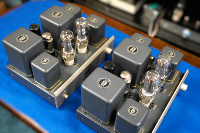 受注生産品 ¥330,000(1978年頃) /(1台) パワーアンプ 受注生産品 受注生産品 ¥330,000(1978年頃) /(1台) パワーアンプ 受注生産品