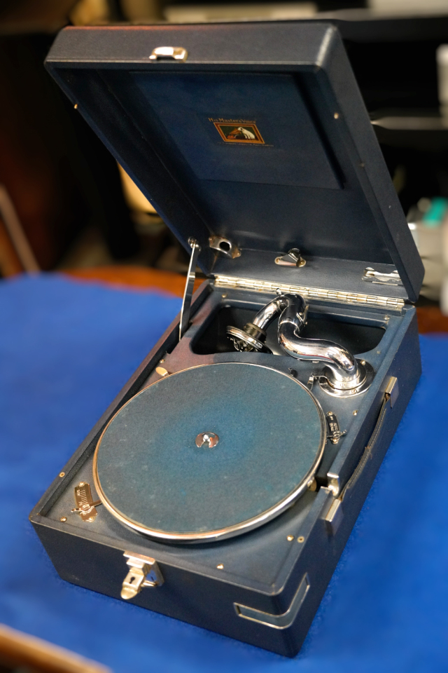 中古】ポータブル蓄音機 