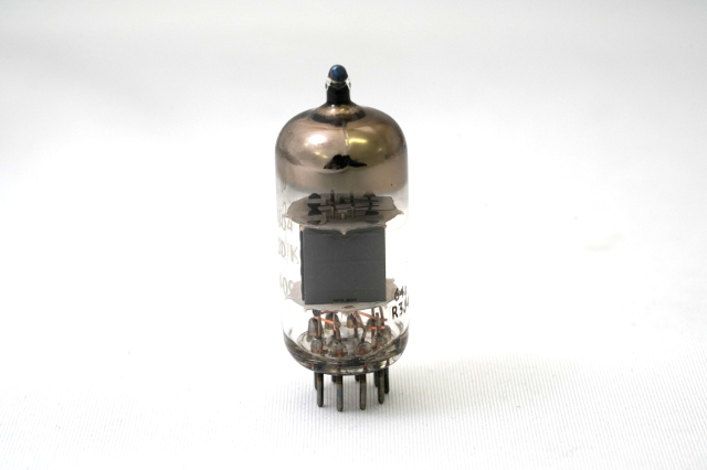 CV4004 Mullard KQDD/K 1本