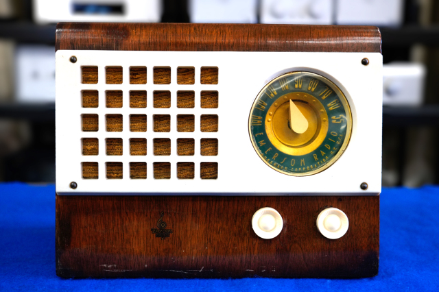 【中古】真空管ラジオ Emerson Model 510