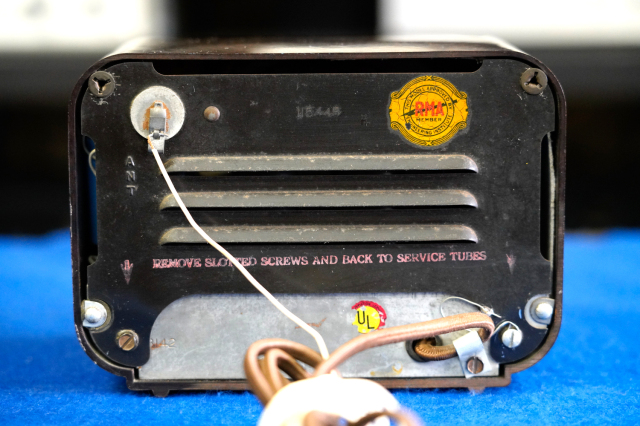 中古】真空管ラジオ Airline Model 93BR-420B