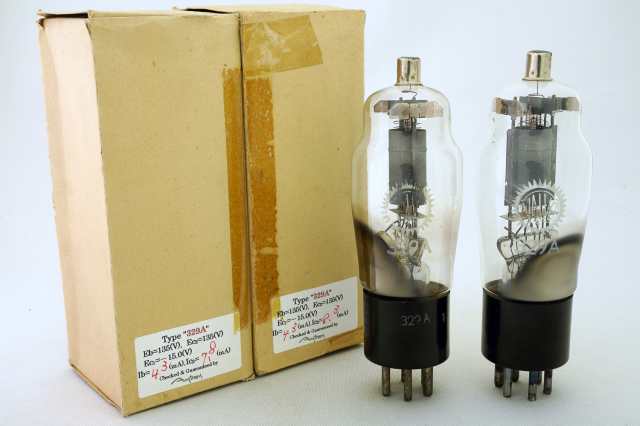 Valvo CCaチューブ マッチドペア - オランダ 1961年NOS Valvo CCaチューブ マッチドペア - オランダ 1961年NOS - メルカリ