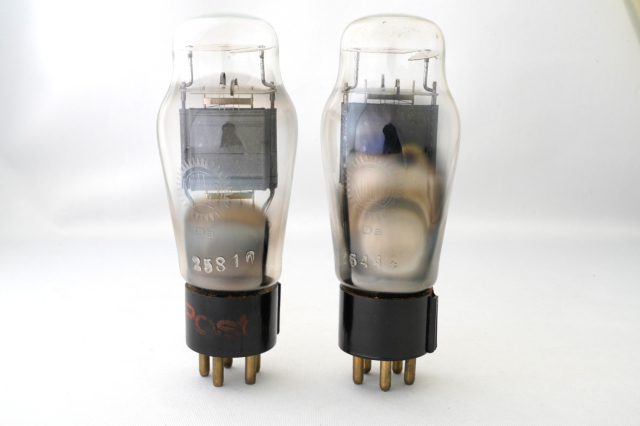 Valvo CCa チューブ マッチドペア - オランダ 1965年 NOS Valvo CCa チューブ マッチドペア - オランダ 1965年 NOS