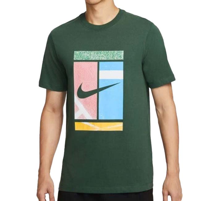 【日本サイズ】ナイキ(NIKE) 2025 HO メンズ COURT Dri-FIT グラフィック 半袖Tシャツ HV1789-323 ファーグリーン(25y10mテニス)