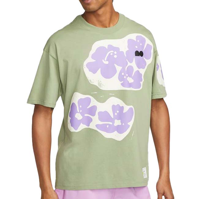 在庫処分特価】【大坂 なおみ】【日本サイズ】ナイキ(NIKE) 2023 SU ユニセックス Naomi Osaka グラフィック 半袖Tシャツ DX2043-386 Oグリーン×Sパープル(23y5mテニス)