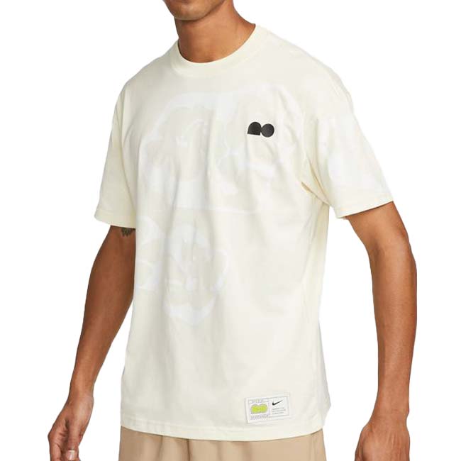 在庫処分特価】【大坂 なおみ】【日本サイズ】ナイキ(NIKE) 2023 SU ユニセックス Naomi Osaka グラフィック 半袖Tシャツ DX2043-113 ココナッツM×セイル(23y5mテニス)