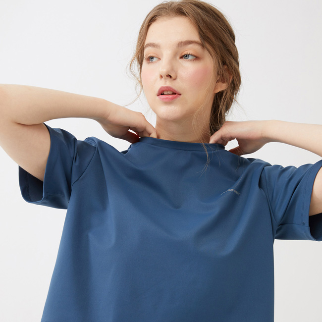 韓国系テニスウェア LOVEFORTY(ラブフォーティ) レディース BACK-POINT T-SHIRT バックポイント Tシャツ ウェア -ダークブルー(21y7mテニス)