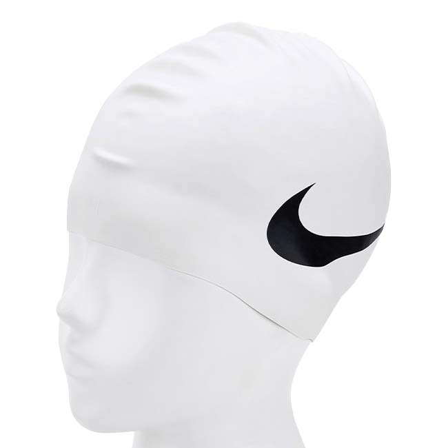 【9,000円以上で8％OFFクーポン】ナイキ(NIKE) ユニセックス スウッシュ シリコーンキャップ 水泳帽 NESS8163-N100 ホワイト(25y4m)