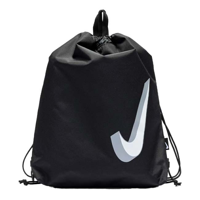 【9,000円以上で8％OFFクーポン】ナイキ(NIKE) 2025 SS ジュニア ベーシックドローストリングプールバッグ 10L スイムバッグ 水泳 男子 女子 1994033-009 ブラック(25y4m)