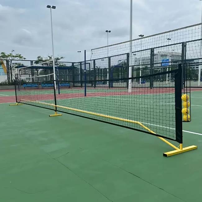 「ピックルボールをはじめよう！」 ピックルボール 22FT USA標準サイズ ネットセット 屋内屋外兼用 コートマーカー＆ボールホルダー付き TE569996(24y10m)