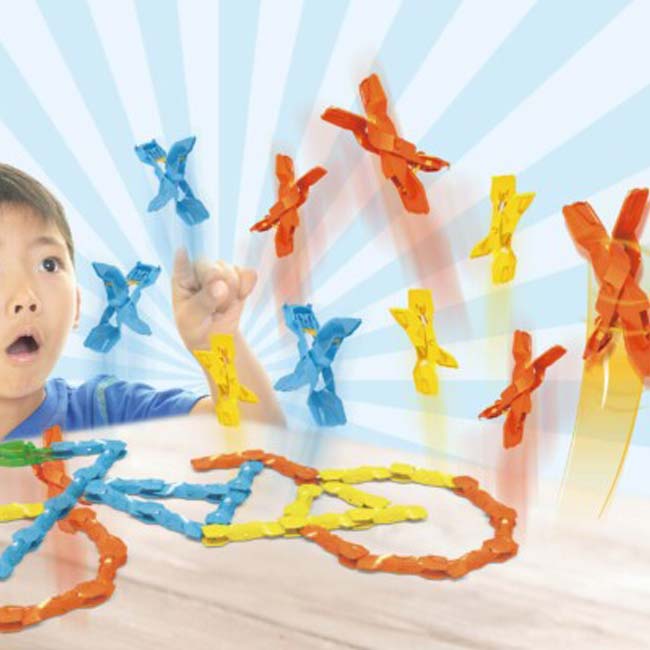 「ドミノが飛び上がってびっくり！」ハック(HAC) ビックリ！ドッキリ！ ジャンピングドミノ 新感覚ドミノ ※パーツ組立商品※ HAC3819-カラフル(24y6m)