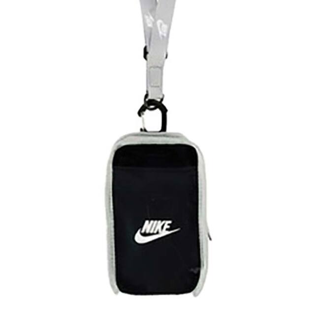 在庫処分特価】ナイキ(NIKE) CLUB クラブ フォーンクロスボディ スマホケース ポーチ NW0008-007マットシルバー(24y7m)