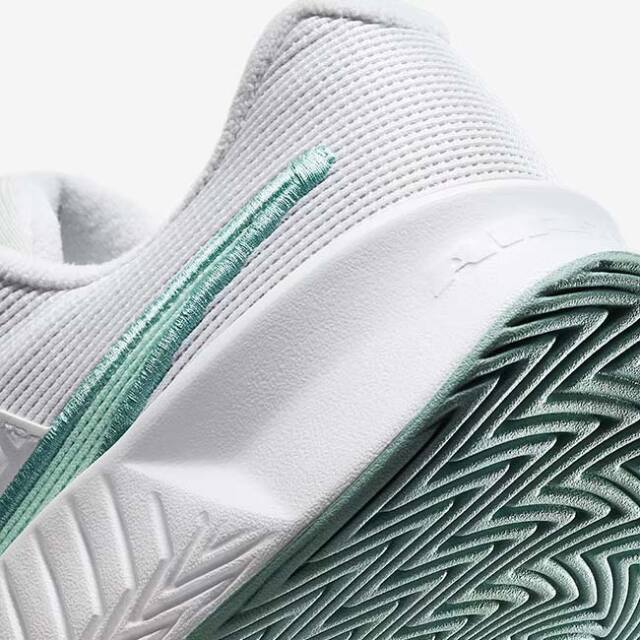 限定コラボ！NIKEテニスコートWMNSzoomGPturbo27.5cm Womens Tennis. Nike JP