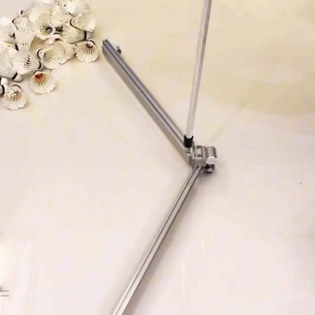 【8日から72時間 8%OFFクーポン】【かがまず一気に集められる！】 バドミントンシャトルコックコレクター 軽量 折りたたみ可能 シャトル集球器 TE239988 シルバー(25y10m)