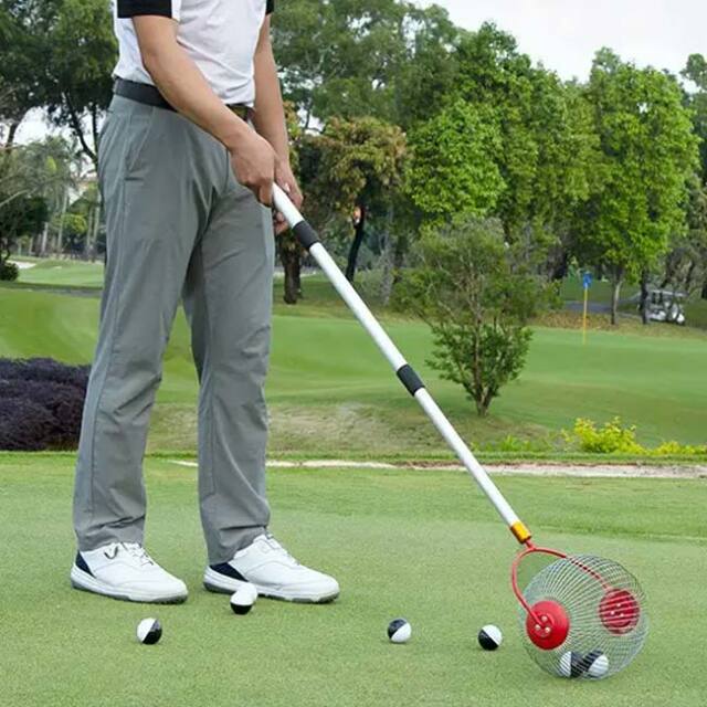かがまずラクラク♪ボール集め」 ボールピッカー フットボール型