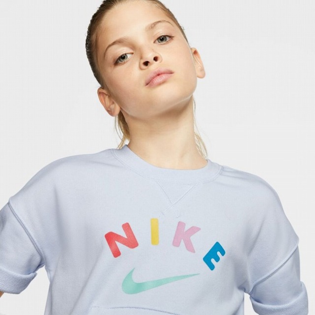 在庫処分特価 ナイキ Nike ジュニア ガールズ スポーツウエア Fb クルーネック 半袖スウェットトレーナー Ck2775 085 フットボールグレー 21y3mトレーニング