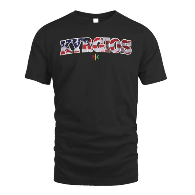 「ニックキリオス」「海外サイズ」NK Foundation(ニックキリオス) ユニセックス USA 半袖Tシャツ (22y9mテニス)