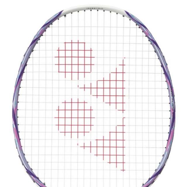 バドミントン】【10mm LONGER】ヨネックス(YONEX) NANOFLARE 111