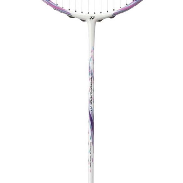 バドミントン】【10mm LONGER】ヨネックス(YONEX) NANOFLARE 111