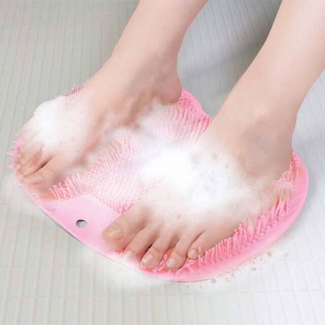 【届きにくい足指まですみずみ爽快ケア】ハック(HAC) フットリフレッシュブラシ 3D立体構造 フック穴付き HAC5152 ピンク(25y12m)