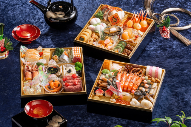 【早割10％OFF】 おせち三段重（4～5人前）　12.31（木）配達