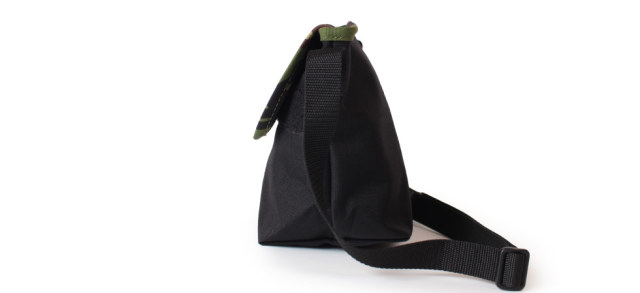 (マンハッタンポーテージ) Manhattan Portage メッセンジャーバッグ ショルダーバッグ 2Tone Casual Messenger Bag MP1603-2