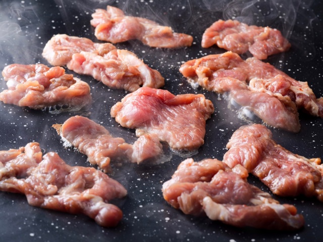 秘伝のタレ漬け熟成ジンギスカン（ラムカタロース）3食セット