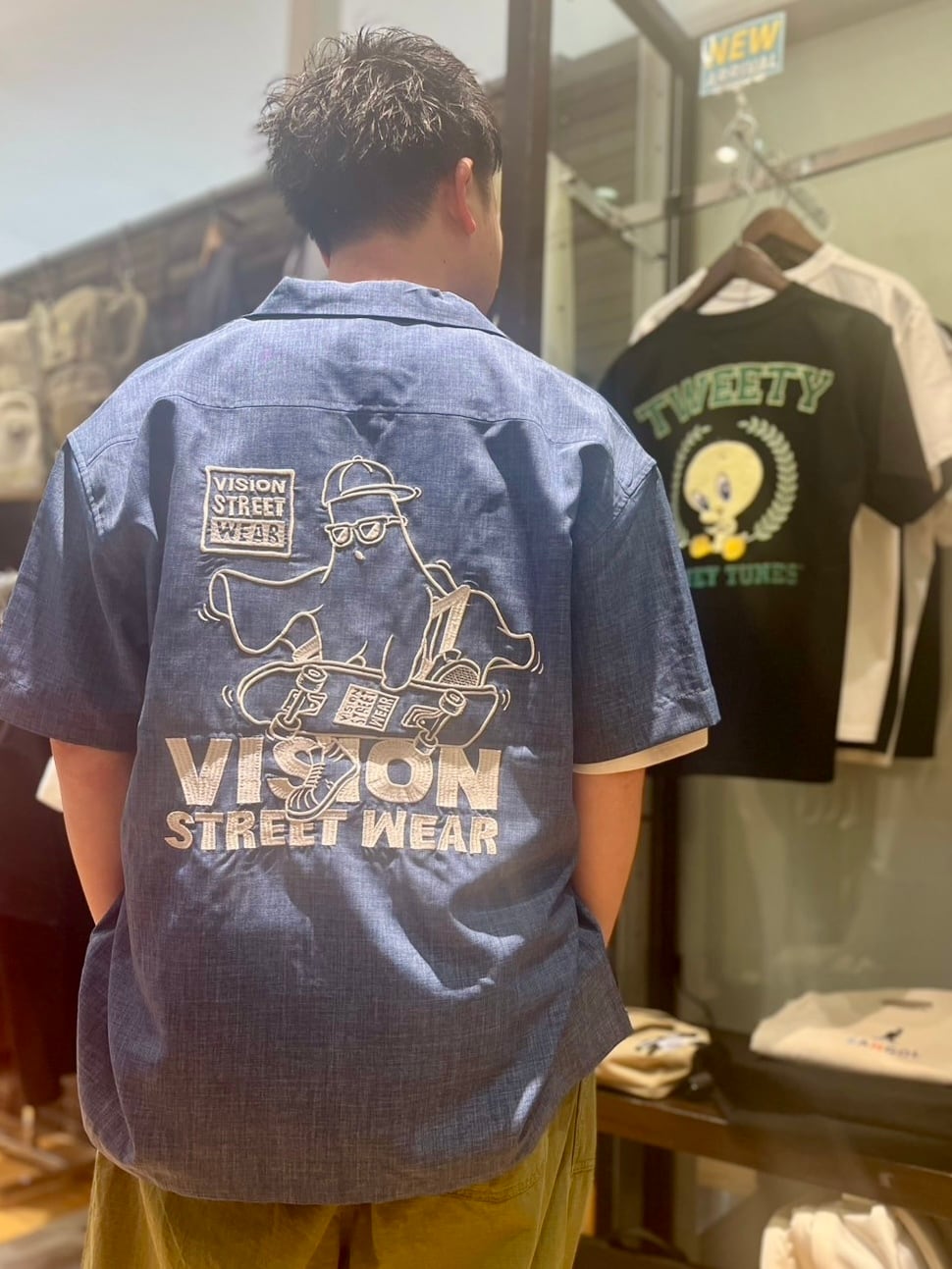 VISION ゴーストスケーターシャツ