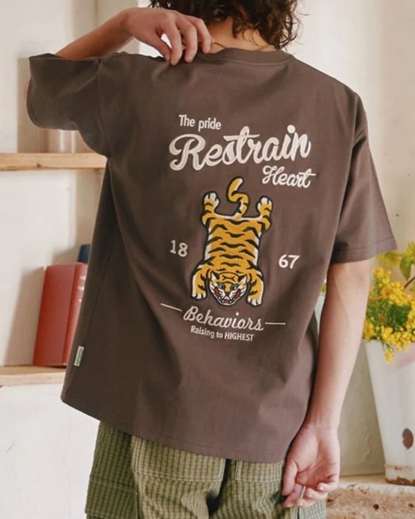 タイガー刺繍T