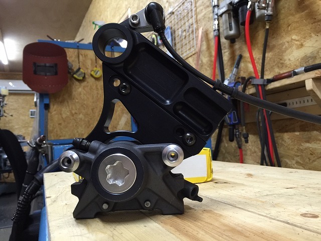 前後MOS化！】【制動力アップ】TMAX530リアMOS2Pキャリパーサポート