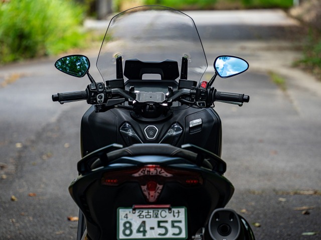 8型TMAX（2022～2024）マジカルカーボンミラー用カウルステー